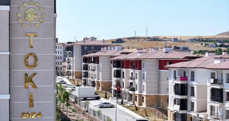 TOKİ 500 BİN KONUT KURA &Ccedil;EKİMİ! Ankara İ&ccedil;in Beklenen Tarih A&ccedil;ıklandı! İşte İl&ccedil;e İl&ccedil;e Dağılım&hellip;