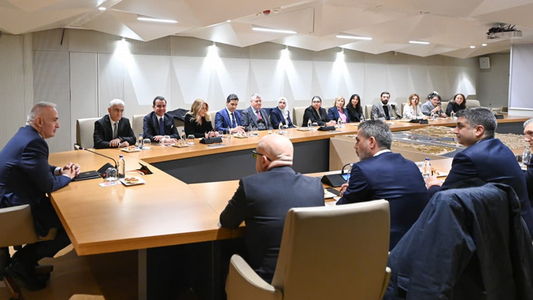 T&uuml;rk Dizilerine B&uuml;y&uuml;k Destek Programı: Bakan Ersoy Detayları Paylaştı