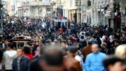 T&uuml;rkiye'nin Y&uuml;zde 53,3'&uuml; Mutlu! T&Uuml;İK Yaşam Memnuniyeti Anketi Sonu&ccedil;larını Yayınladı