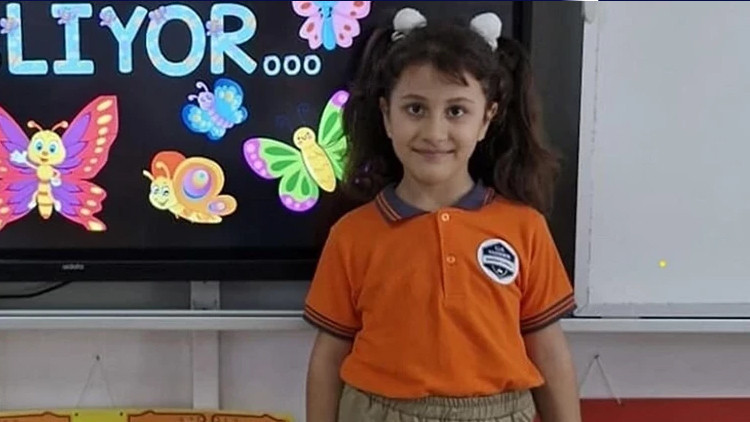 &Uuml;zerine Koltuk D&uuml;şen Ebrar Hayatını Kaybetti: Annesi Tali Kusurlu Bulundu