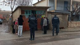 Veterinerin Kazara Av T&uuml;feğiyle Kendini Vurması Sonucu Ağır Yaralanma