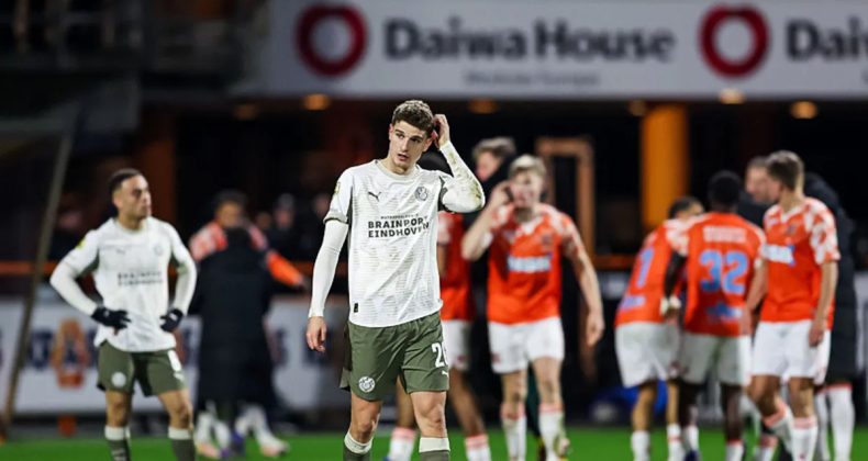 Volendam, PSV Eindhoven'ı Yendi!