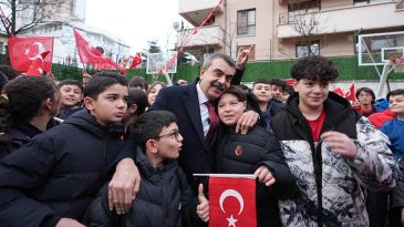 Yarıyıl tatili sonrası ders zili &ccedil;aldı! Bakan Tekin'den ilk mesaj…
