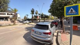 Yaya Ge&ccedil;idinde Bebeğe &Ccedil;arpan Motosiklet S&uuml;r&uuml;c&uuml;s&uuml; Ka&ccedil;tı