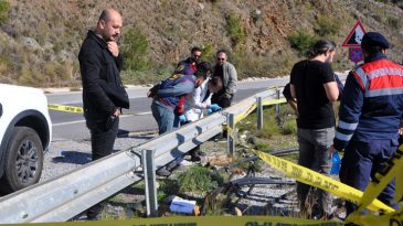 Yol Kenarında Cansız Bedeni Bulundu! Boğulma İzlerine Rastlandı, Eşi G&ouml;zaltına Alındı