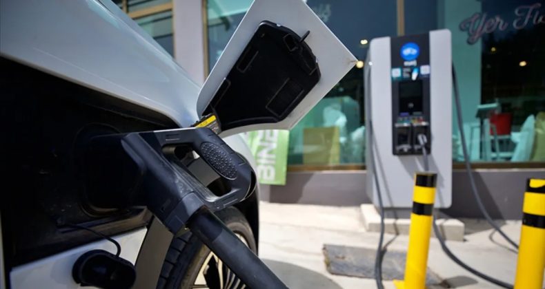 Y&uuml;ksek Hızlı Şarj Altyapısında Dikkat &Ccedil;eken Gelişme! Elektrikli Ara&ccedil;lar İ&ccedil;in İstasyon Sayısı 16.650'ye Y&uuml;kseldi
