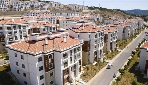 Y&uuml;zyılın Konut Projesi Adana Kuraları Ger&ccedil;ekleştirildi