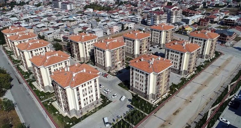 Y&uuml;zyılın Konut Projesi Uşak Kuraları &Ccedil;ekildi