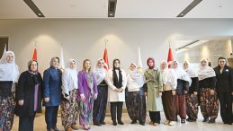 Zeynep G&uuml;neş'e Destek: 100 Beyaz T&uuml;lbentli Grubun Toplantısı