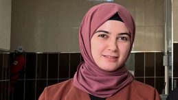 Zincirleme Kazada Yaralanan Hemşire Kurtarılamadı! Yaralılara M&uuml;dahale Ederken Ara&ccedil; &Ccedil;arpmıştı