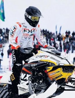 Zirvede Nefes Kesen Yarış