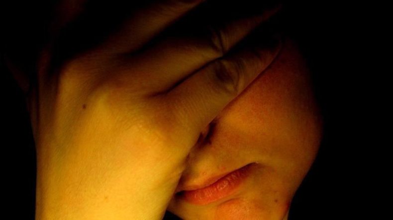 'Sosyal deney' adı altında m&uuml;stehcen i&ccedil;erikler paylaştılar&hellip; 2 ş&uuml;pheli tutuklandı