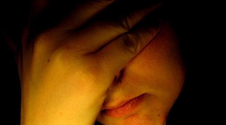 'Sosyal deney' adı altında m&uuml;stehcen i&ccedil;erikler paylaştılar&hellip; 2 ş&uuml;pheli tutuklandı