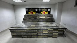 50 Bin Paket Ka&ccedil;ak Sigara ile Yakalandı: Ucuza Bulunca Toptan Satın Aldım