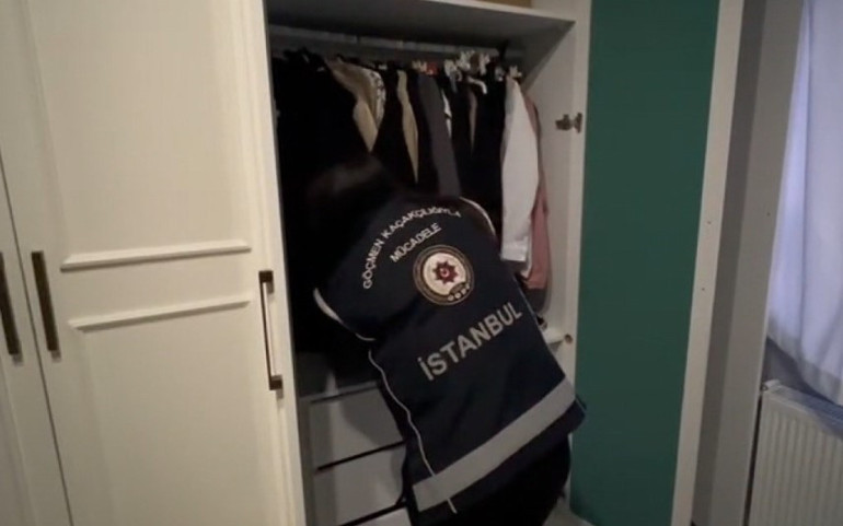 Operasyon esnasında ele geçirilen suç aletleri