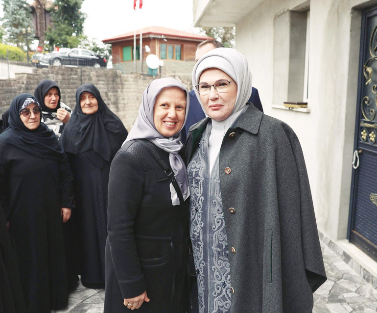 Cumhurbaşkanı Erdoğan komşularıyla