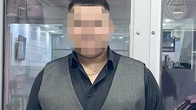 75 yaşındaki babaannesini d&ouml;v&uuml;p ziynet eşyalarını &ccedil;aldı