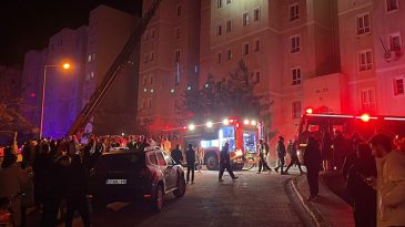 8 katlı binada b&uuml;y&uuml;k panik: Oturanlar tahliye edildi