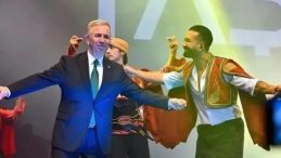ABB &lsquo;konser vurgunu&rsquo; davasında 3 sanığa yeniden tahliye