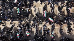 ABD f&uuml;zeleri vurmuştu! İran&rsquo;daki okul katliamından sağ kurtulan &ouml;ğrenci konuştu: R&uuml;ya sandım&hellip;