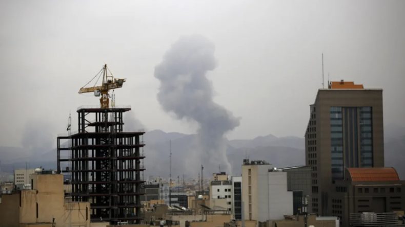 ABD-İsrail İran'ın Tebriz Kentine Saldırı D&uuml;zenledi: 6 Kişi Hayatını Kaybetti