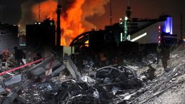 ABD ve İsrail İran'a Saldırdı; B&ouml;lge Yangın Yeri!