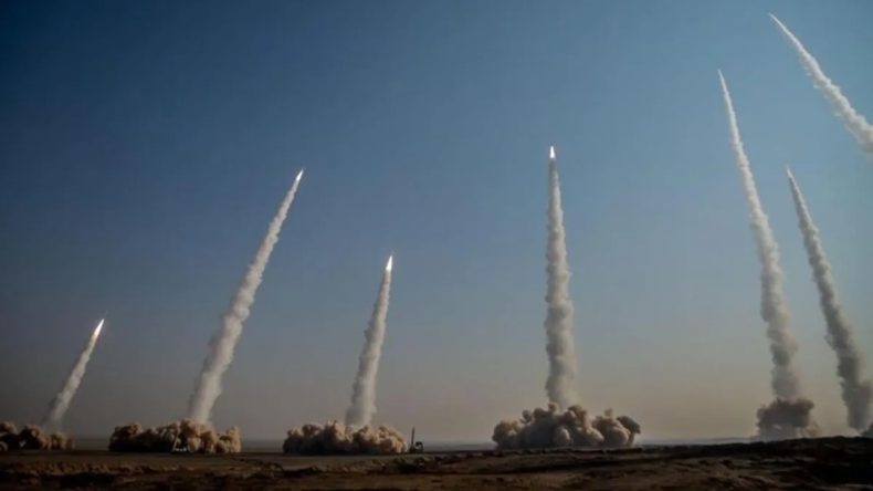 ABD&rsquo;de Kritik &Ccedil;ağrı! Demokrat Senat&ouml;rlerden İran&rsquo;daki Okul Saldırısı i&ccedil;in Soruşturma Talebi