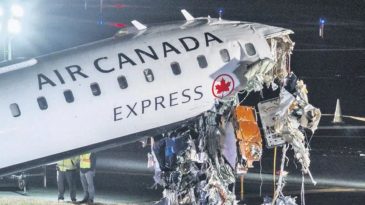 ABD&rsquo;de U&ccedil;ak, İtfaiye Aracıyla &Ccedil;arpıştı: 2 &Ouml;l&uuml;