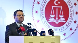 Adalet Bakanı Akın G&uuml;rlek'ten 18 Mart Şehitleri Anma G&uuml;n&uuml; ve &Ccedil;anakkale Deniz Zaferi mesajı