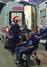 Adana'da İki Grup Arasında Bı&ccedil;aklı Kavga: 2 Yaralı