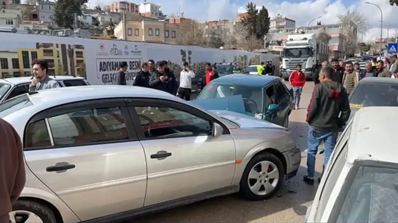 Adıyaman'da Zincirleme Kaza: 6 Yaralı