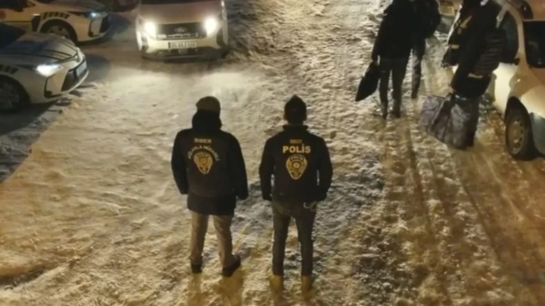 Ağrı Emniyetinden Yasa Dışı Bahise Dev Darbe: 4 Milyar Liralık Para Trafiği Tespit Edildi