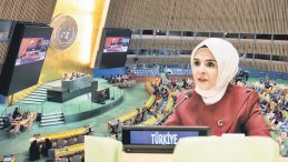 Aile Bakanı G&ouml;ktaş, BM k&uuml;rs&uuml;s&uuml;nden seslendi: Kadın ve &ccedil;ocuklar tehdit altında