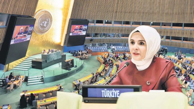 Aile Bakanı G&ouml;ktaş, BM k&uuml;rs&uuml;s&uuml;nden seslendi: Kadın ve &ccedil;ocuklar tehdit altında