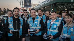 AK Parti, 'İftara 5 Kala' etkinliklerinde 1 milyon 175 bin iftariyelik dağıttı