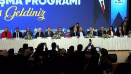 AK Parti teşkilatı, Ala ve Varank&rsquo;ın katıldığı toplantıda bayramlaştı