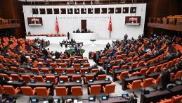 AK Parti'den TBMM'ye kanun teklifi