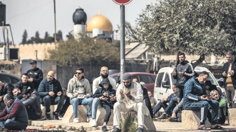 Aksa'da Yine Cuma Kıldırmadılar