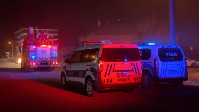 Aksaray&rsquo;da Korkutan Baca Yangını