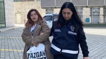 Alt katta oturan eski sevgilinin kıskan&ccedil;lık dehşeti: Zili &ccedil;aldı, gen&ccedil; kadını y&uuml;z&uuml;nden bı&ccedil;akladı