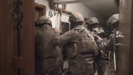 Ankara'da FET&Ouml; Operasyonu: 15 G&ouml;zaltı