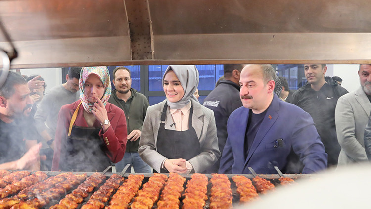 Ankara'daki esnaftan &ouml;rnek davranış | 'B&uuml;t&uuml;n T&uuml;rkiye&rsquo;de yaygınlaştırılacak &ouml;rnek bir model'