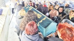 Annemi nereye g&ouml;t&uuml;r&uuml;yorlar?