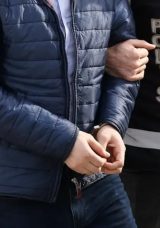 Antalya'da Uyuşturucu Ticareti Yapan 3 Ş&uuml;pheli Tutuklandı