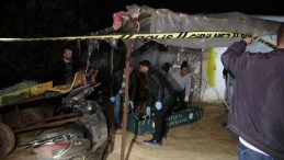 Antalya'da yabancı uyruklu kadının ş&uuml;pheli &ouml;l&uuml;m&uuml;… Evinde g&ouml;ğs&uuml;nden vurulmuş halde &ouml;l&uuml; bulundu