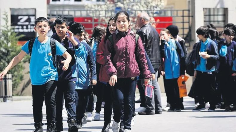 Ara Tatiller Yaz Tatiline Dahil Edilecek