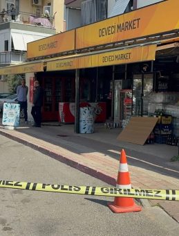 Ara&ccedil; park yeri ve g&uuml;r&uuml;lt&uuml; tartışması: 1 &ouml;l&uuml;, 2 yaralı