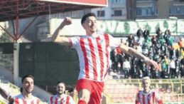 Arda Usluoğlu u&ccedil;tu Boluspor coştu!