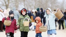 Asırlık bayram gelenekleri&hellip; Sepetler şekerle y&uuml;rekler sevgiyle doldu