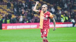 Atom Karınca Torreira&rsquo;nın y&uuml;z&uuml; g&uuml;lecek: Sana &ccedil;ok zam yapacağız